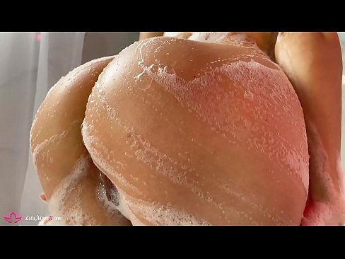 ❤️ Brunette dushda kuchli orgazm uchun vibrator bilan mushukni onanizm qiladi Sifatli jinsiy aloqada bizda ❌