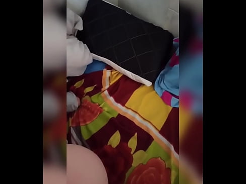 ❤️ Mening xonadoshim uyda yolg'iz qoladi, chunki eri ta'tilga ketadi va men uni sikish va eshagini sut bilan to'ldirish imkoniyatidan foydalanaman Sifatli jinsiy aloqada bizda ❌